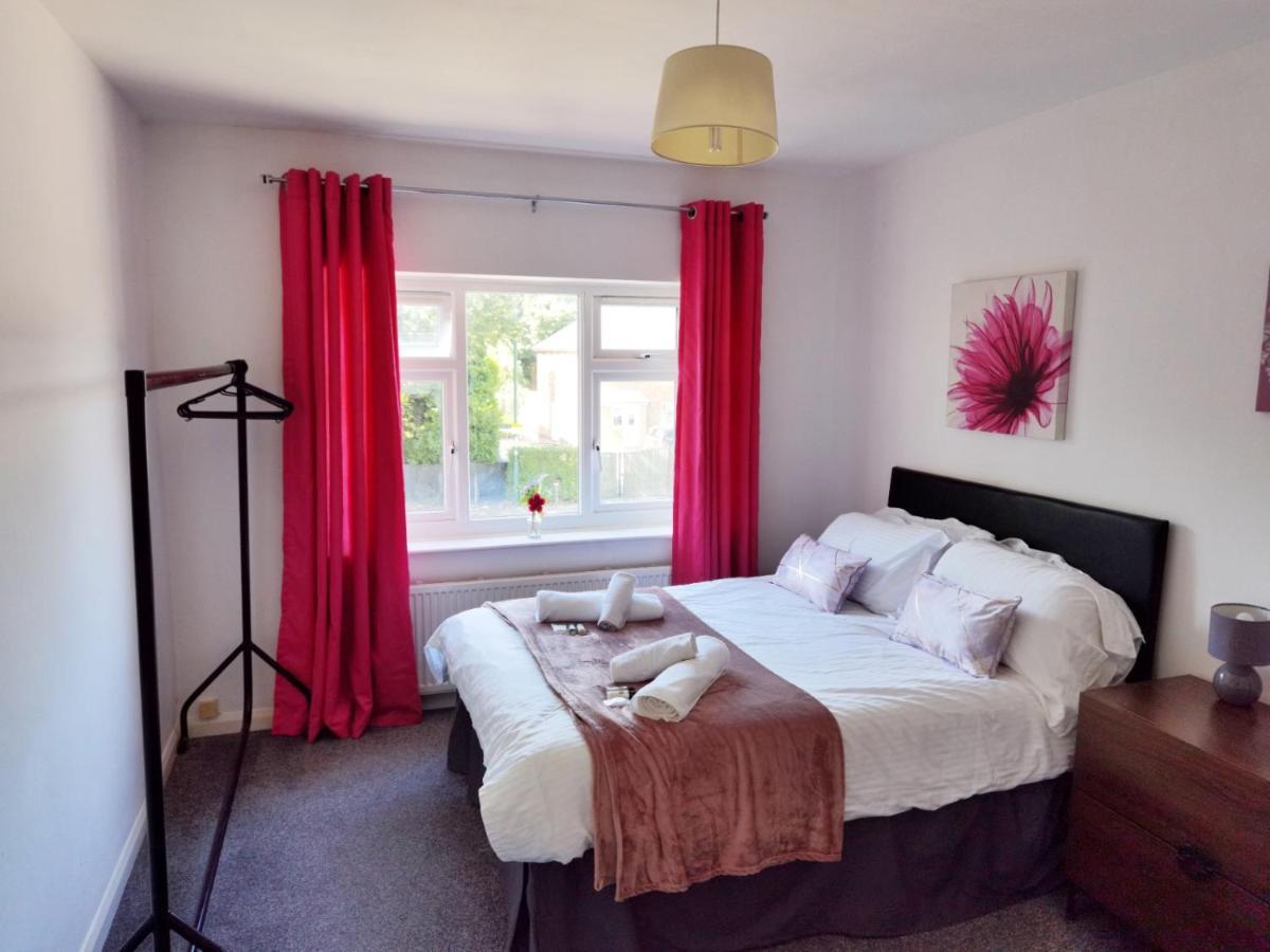 노팅엄 Perry Road, Beautiful Large House Available For Guests And Contractors Parking Wifi 빌라 외부 사진